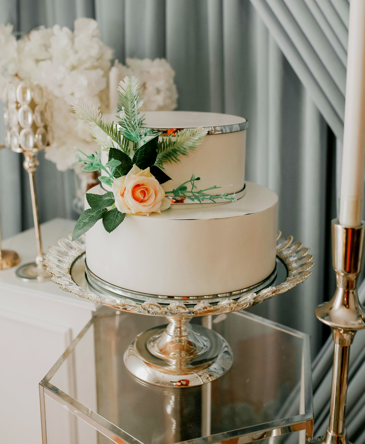Lumena Weddings | Luxe & Betaalbare Huwelijksarrangementen | Sfeerfoto Weddingcake - Bruidstaart